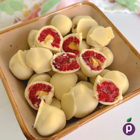 Frambuesas rellenas de pistachos